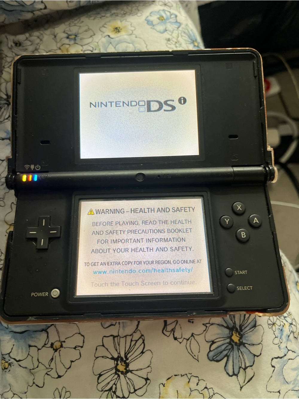 Nintendo DS Lite Handheld Console - y2k tested working
